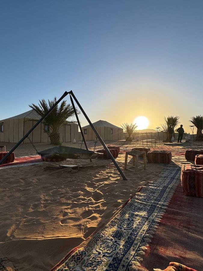 Sahara Dunes Luxury Camp Merzouga Eksteriør billede